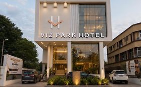 Viz Park Hotel - Business Hotel & Banquet, Gidc Anand